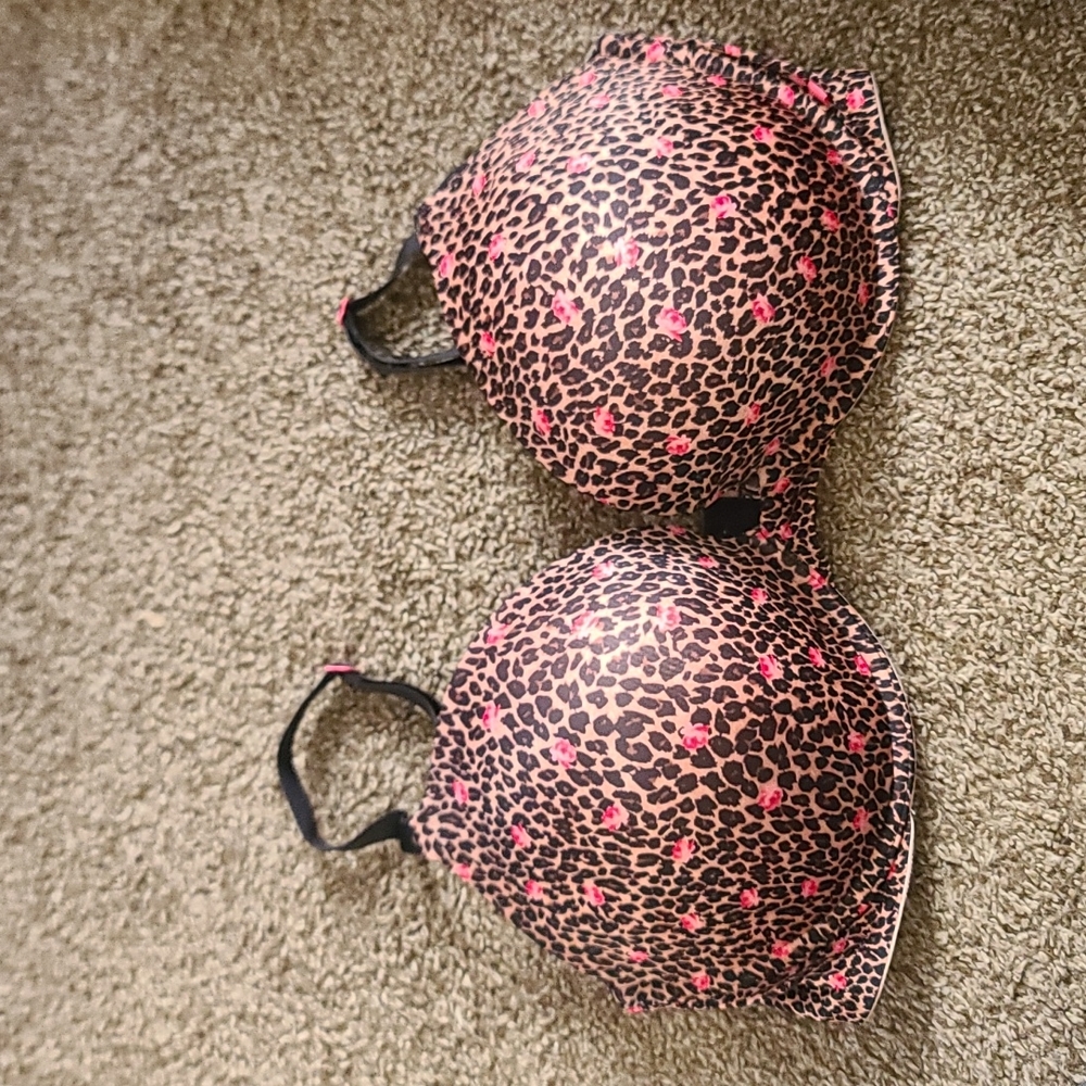 Victoria's Secret Bar 40DD